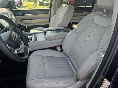 2023 Jeep Wagoneer Series III
