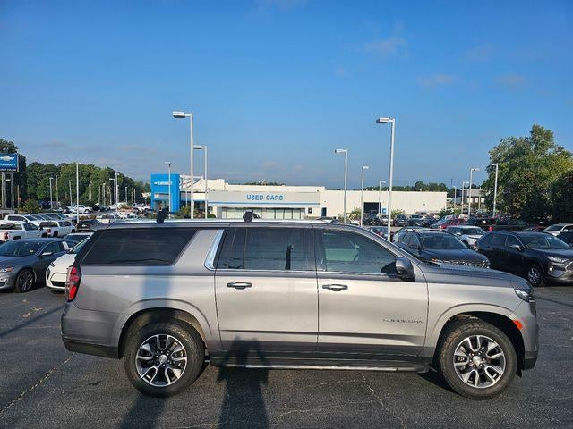 2022 Chevrolet Suburban LT