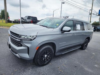 2023 Chevrolet Suburban LT