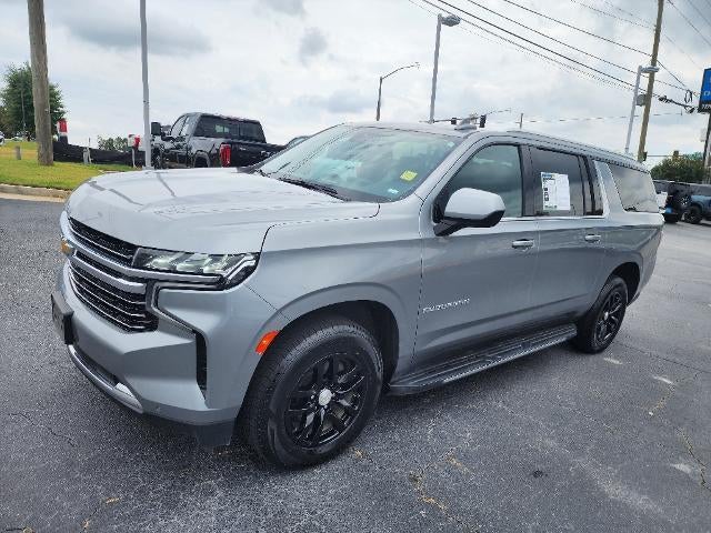2023 Chevrolet Suburban LT
