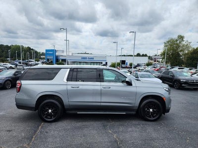 2023 Chevrolet Suburban LT