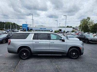 2023 Chevrolet Suburban LT