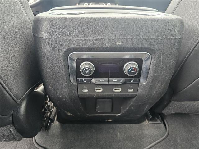 2022 Chevrolet Suburban High Country