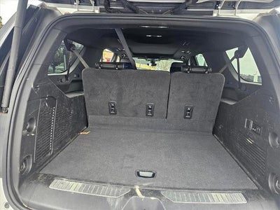 2022 Chevrolet Suburban High Country