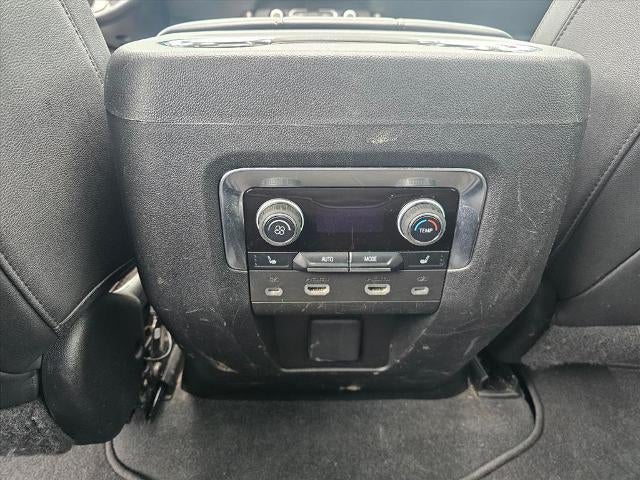 2022 Chevrolet Suburban High Country