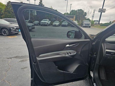 2023 Cadillac XT4 Premium Luxury