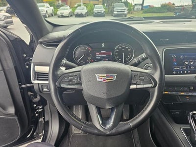 2023 Cadillac XT4 Premium Luxury