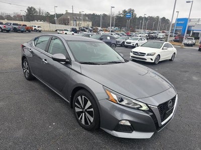 2022 Nissan Altima 2.5 SV