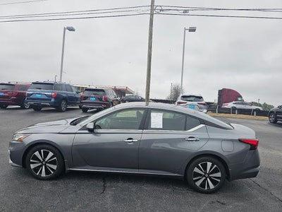 2022 Nissan Altima 2.5 SV