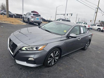 2022 Nissan Altima 2.5 SV