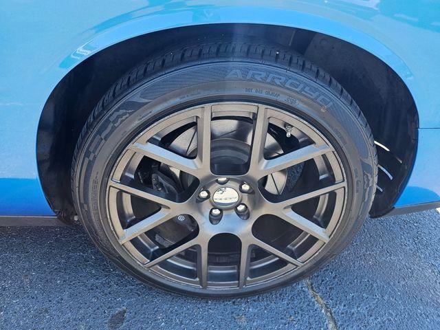 2016 Dodge Challenger 392 Hemi Scat Pack Shaker