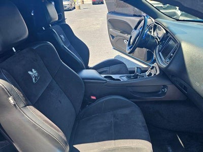 2016 Dodge Challenger 392 Hemi Scat Pack Shaker