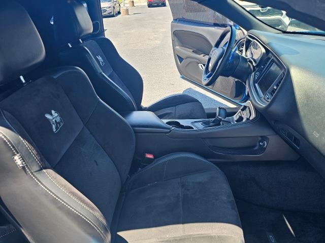 2016 Dodge Challenger 392 Hemi Scat Pack Shaker