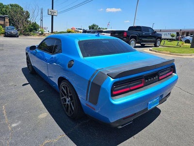 2016 Dodge Challenger 392 Hemi Scat Pack Shaker