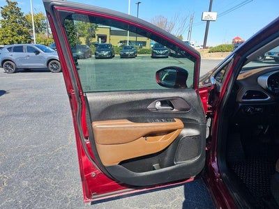 2018 Chrysler Pacifica Hybrid Limited