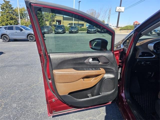 2018 Chrysler Pacifica Hybrid Limited