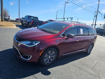 2018 Chrysler Pacifica Hybrid Limited
