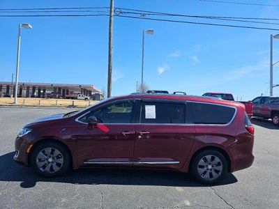 2018 Chrysler Pacifica Hybrid Limited