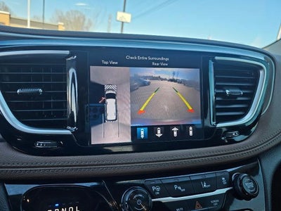 2018 Chrysler Pacifica Hybrid Limited