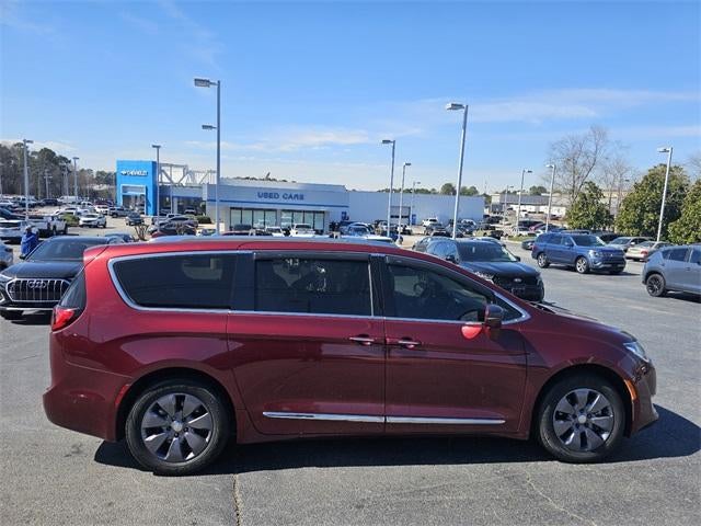 2018 Chrysler Pacifica Hybrid Limited
