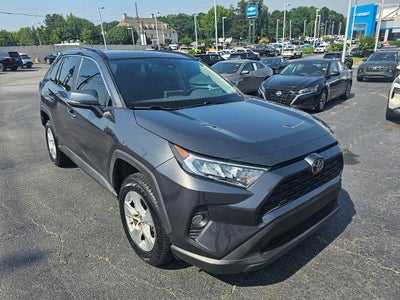 2020 Toyota RAV4 XLE