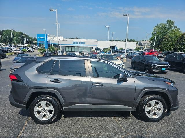 2020 Toyota RAV4 XLE