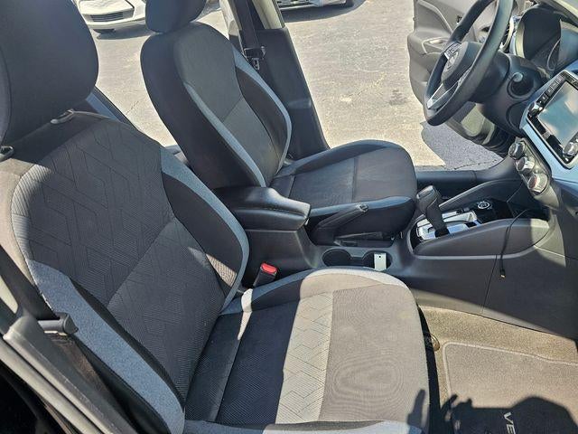 2023 Nissan Versa SV