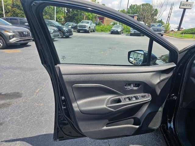 2023 Nissan Versa SV