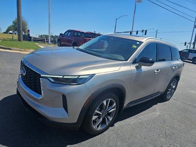 2023 INFINITI QX60 LUXE