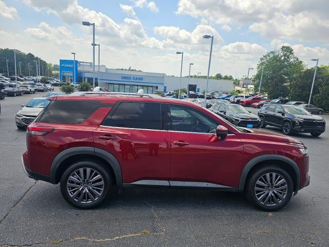 2023 Nissan Pathfinder SL