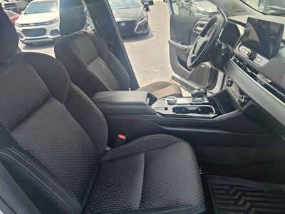 2025 Mitsubishi Outlander ES