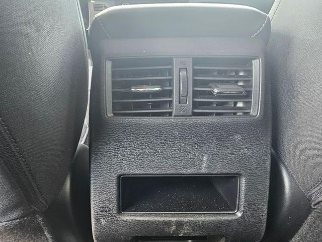2025 Mitsubishi Outlander ES