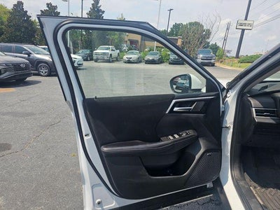 2025 Mitsubishi Outlander ES