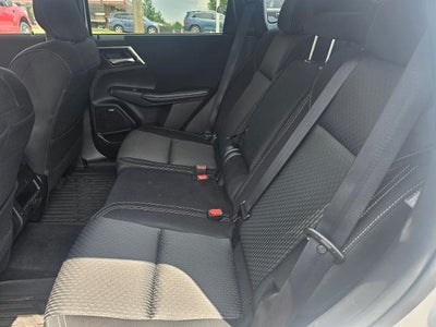 2025 Mitsubishi Outlander ES
