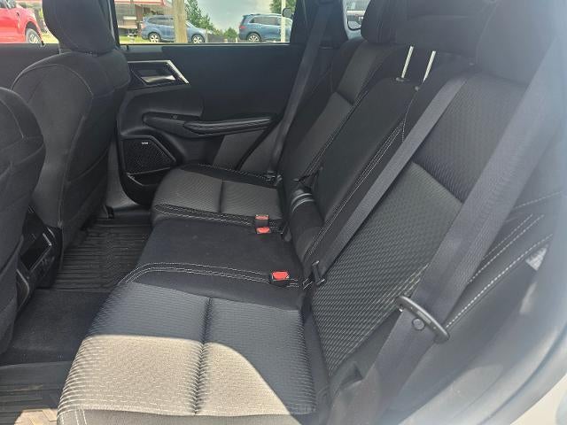 2025 Mitsubishi Outlander ES