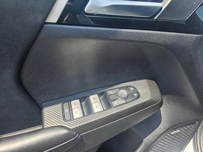 2025 Mitsubishi Outlander ES