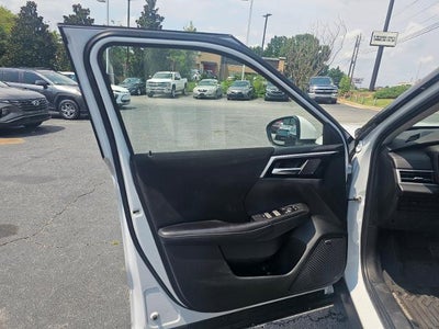 2025 Mitsubishi Outlander ES