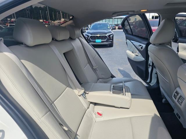 2023 INFINITI Q50 LUXE