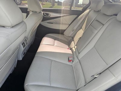 2023 INFINITI Q50 LUXE
