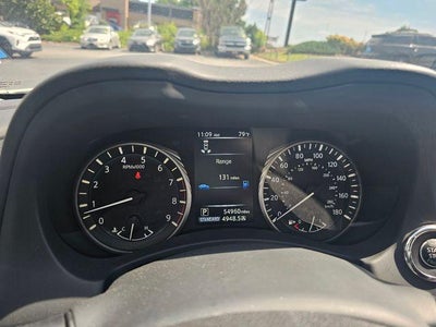2023 INFINITI Q50 LUXE
