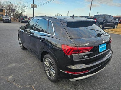 2022 Audi Q3 Premium