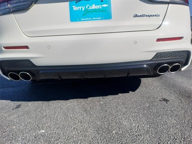 2022 Maserati Quattroporte Modena